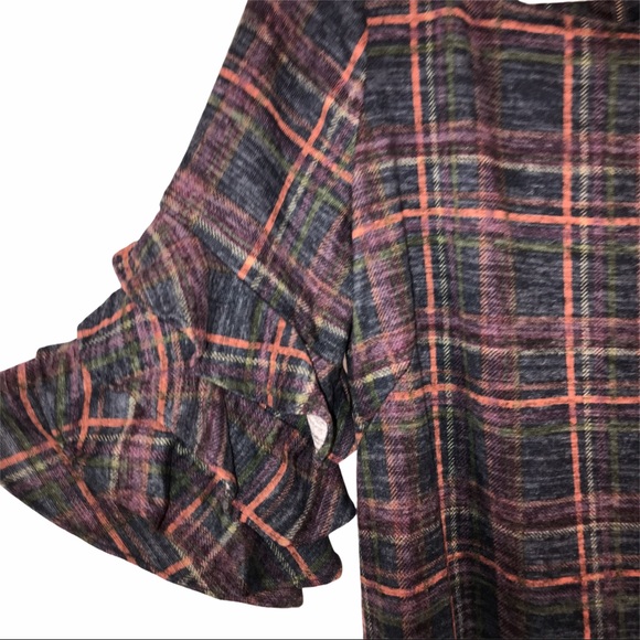 Roz & Ali Plaid Ruffle Sleeve Dress - Navy and Red - Picture 5 of 11